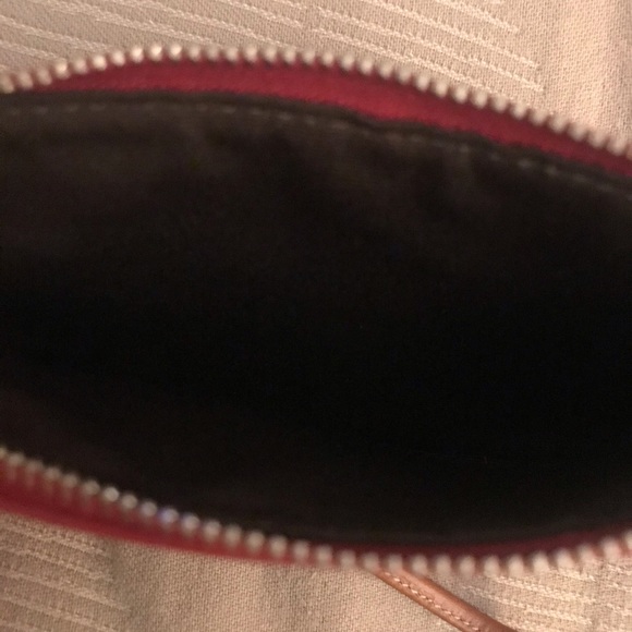 Red Leather Coach Wristlet Great condition. - Picture 8 of 8